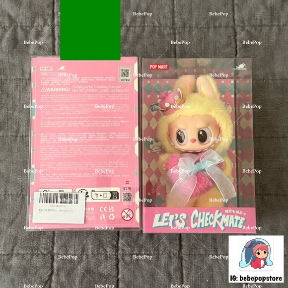 THE MONSTERS Let's Checkmate Series-Vinyl Plush Hanging Card - Picture 4 of 4